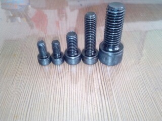 廠家批發(fā)8.8級10.9級內(nèi)六角,外六角螺栓,歡迎采購。圖片,廠家批發(fā)8.8級10.9級內(nèi)六角,外六角螺栓,歡迎采購。圖片大全,永年縣達(dá)力索具-